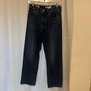 Levi's Ribcage Straight Ankle Jeans